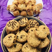 Galletas y pasabocas at The Vegan Bakery (formerly Panadería Rocks) in Bogota