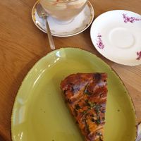Quiche and Ginger-Apple-Tea at Trivitys in Berlin