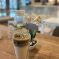 Iced hojicha  at Cacao & Love in Bangkok