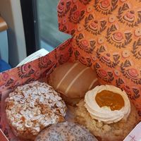 Bienenstich, Nougat-Vanille, Mango-Cheesecake at Brammibal's Donuts - Friedrichshain in Berlin