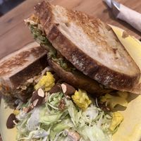 Sandwich mit krautsalt und gerösteten Mandeln   at Terpager & Co in Ribe