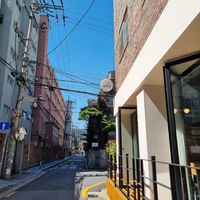 Street to Bab Full Ggot at Bab Full Ggot 밥풀꽃 in Seoul