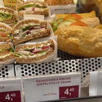 vegan sandwich 4,40€ at SuperBioMarkt - Nordstrasse in Dusseldorf