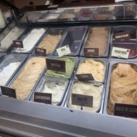 the ice creams, vegan ones are clearly marked  at Mistura - Augusto Figueroa in Madrid