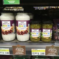 Vegan tesco sauces: lasagne sauce and pesto at Alphamega Aphrodite in Paphos