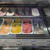 Eisauswahl at Surace - Promenade in Linz