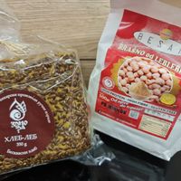 Chickpea bread and chickpea flour at Zrno Ra in Belgrade