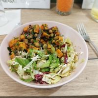 La salade Sūkoon at Maison Sukoon in Paris