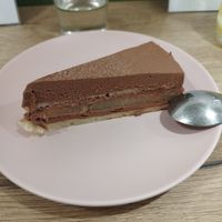 Layer Cake Sūkoon at Maison Sukoon in Paris