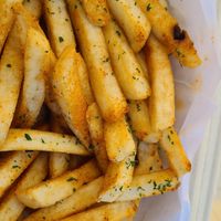 Seasoned fries at Tree Hugger Plant-Based Kitchen in Kansas City