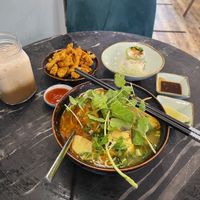 No crab noodles, summer rolls, oyster fritters & no-moo latte. Awesome meal on a rainy afternoon 😍 at The Kind Bowl - Somerset in Central Singapore