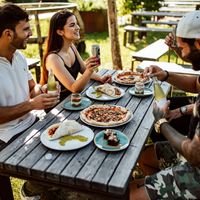 Wir sagen Danke!
Für die grandiose erste Woche in der Markthalle. Wir freuen uns über die vielen neuen Gesichter und die Stammgäste, die nach der langen Wartezeit gleich vorbeig at Mama Earth in Salzburg