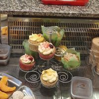 vegan cupcakes from Magpies at Royal Frituur in Bruges