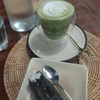 Oat matcha 🍵. Bounty bar 🥥 🍫 at Annie in Koh Samui