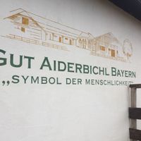 Eingang  at Gut Aiderbichl in Deggendorf