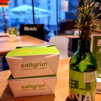 had some cakes as take-away at Sattgrün - Neumarkt in Cologne