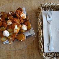 Patatas bravas at Zer0 in Manacor