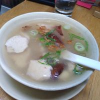 Vegan chicken soup with mushrooms at Ong Tao Vegan in Frankfurt