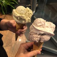 Pistachio and walnut and cinnamon at Eissalon Olivier in Ludwigsburg