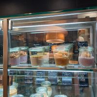 the upper row is vegan yoghurt desserts (3€/jar) at Bioladen Schömmel in Cottbus