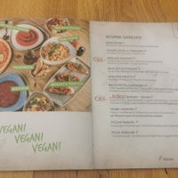 Eine ganze Seite mit veganen Optionen 😍 at Natural in Wiener Neustadt