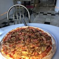 Pizza at Choose in Madrid