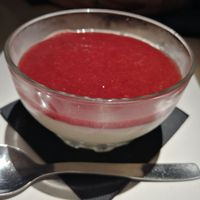 Pannacotta de postre at Choose in Madrid