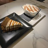 Tiramisu and lotus cheesecake  at Choose in Madrid
