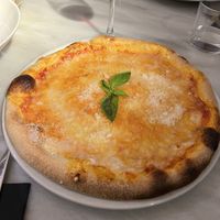 margherita pizza  at Choose in Madrid