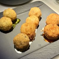 Arancinetti - bolognese, pesto, smoked ham and truffle  at Choose in Madrid