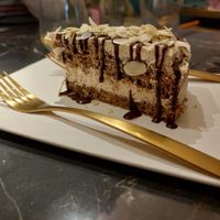 Torta all’amaretto #Veganuary at Choose in Madrid