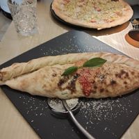 Calzone at Choose in Madrid