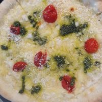 Pizza de pesto mmm at Choose in Madrid