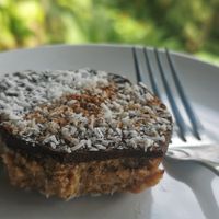 Raw Vegan Snickers Pie at Indómitos Café & Bar in Uvita