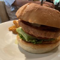 Vegan burger at Luxe Burgers in Tokyo