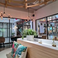 Bright and nicely decorated interior at Munch Box by Nidhi in Bangkok