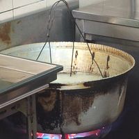 Fried for two times at Deep Fried Carrot Cake 现炸萝卜糕 in Central Singapore