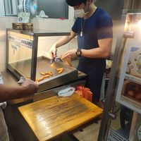 Yummy at Deep Fried Carrot Cake 现炸萝卜糕 in Central Singapore