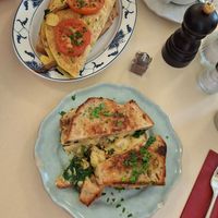  at OM NOM NOM CAFÉ in Munich