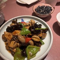 quei fagiolini neri che vi portano si mangiano!  at Tianchu Miaoxiang - Chaowai in Beijing