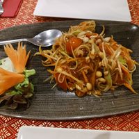 Salad with vegan dressing at Siam Beach in Altea