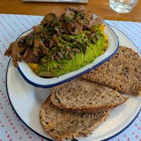 Not an Avocado Toast with Mushrooms: 4.5/5 Amazing mushrooms at Joshua Tree Cafe in Athens