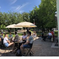 Outdoor seating at NUZ in Linz