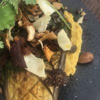 …mit Nüssen, Saaten und Gemüsechips getoppt   at Deichkind in Sankt Peter-ording