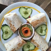 Maxi wrap con guacamole y queso vegano  at Veggie Garden in Sitges