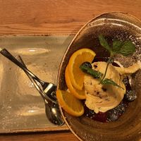 „Keksteig“ mit Beeren at Hans im Glück in St Gallen