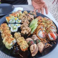 Maravilhoso sushi vegan at Sabores Asiáticos in Tavira