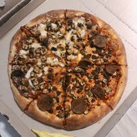 Pizza at Vegan Mobile in Santiago