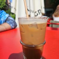 Iced vanilla latte at Mazál Bagels & Café in Madrid