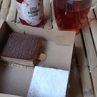 Praliné russe et opéra at Cassonade Cannelés & Spécialités in Bordeaux